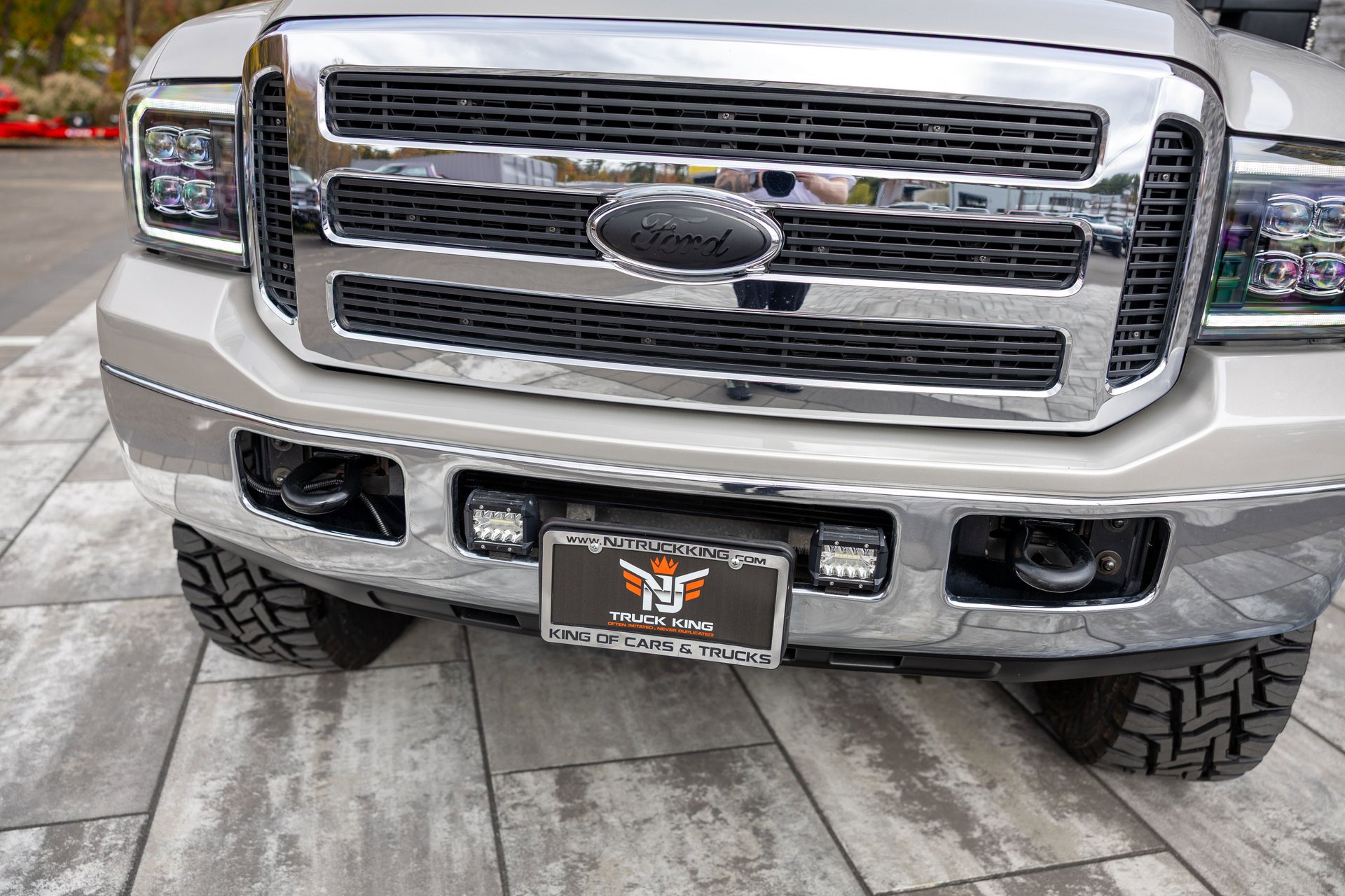 Used 2005 Ford Excursion XLS image 21