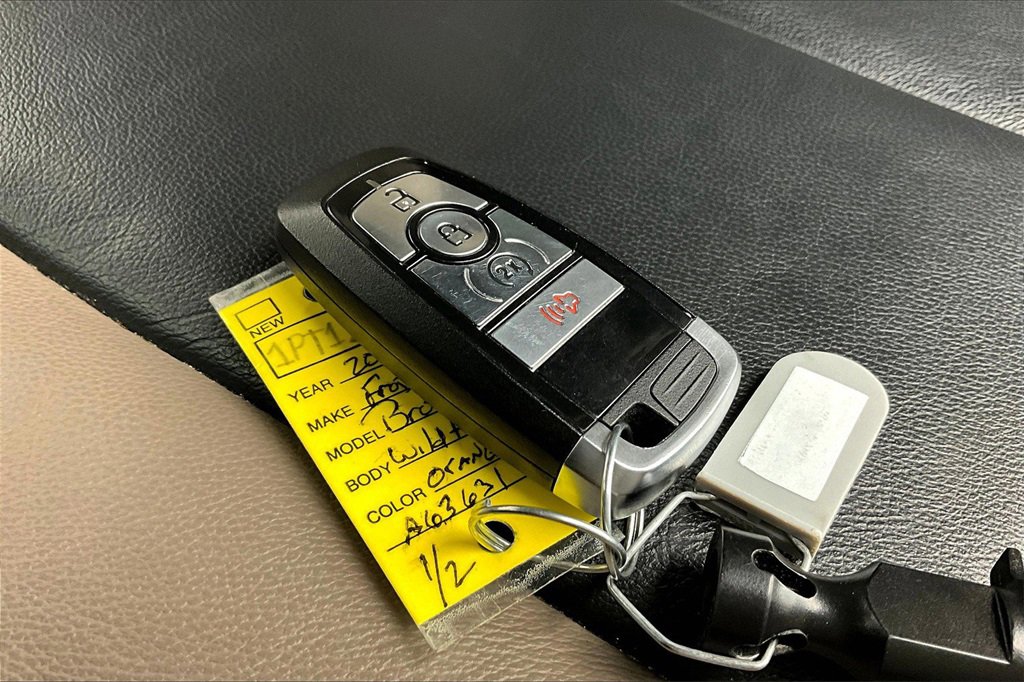 Used 2021 Ford Bronco Wildtrak image 11