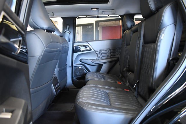 New 2026 Mitsubishi Outlander SEL AWD/4WD image 32