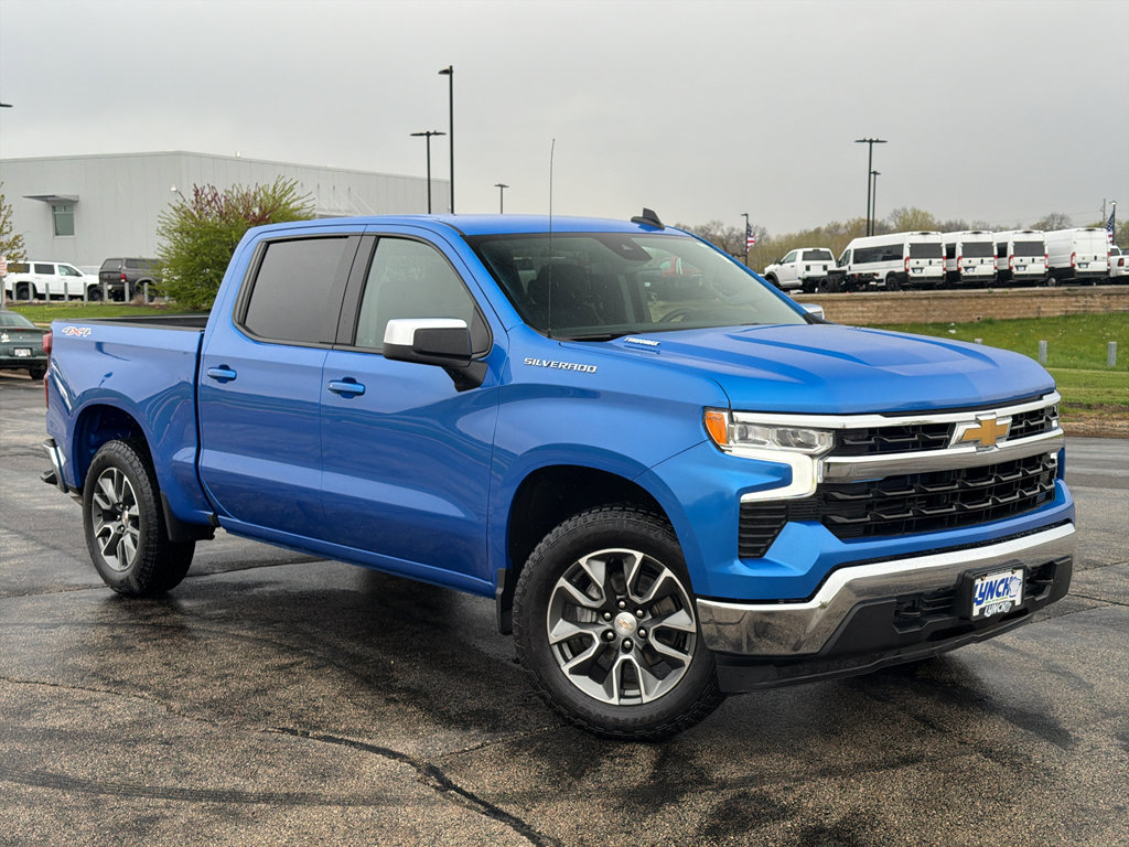Used 2025 Chevrolet Silverado 1500 LT AWD/4WD image 5