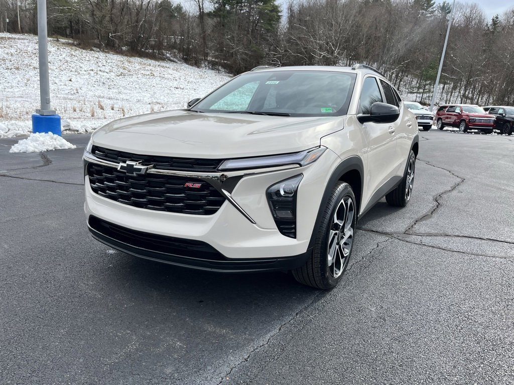 New 2026 Chevrolet Trax RS w/ Sunroof Package image 26