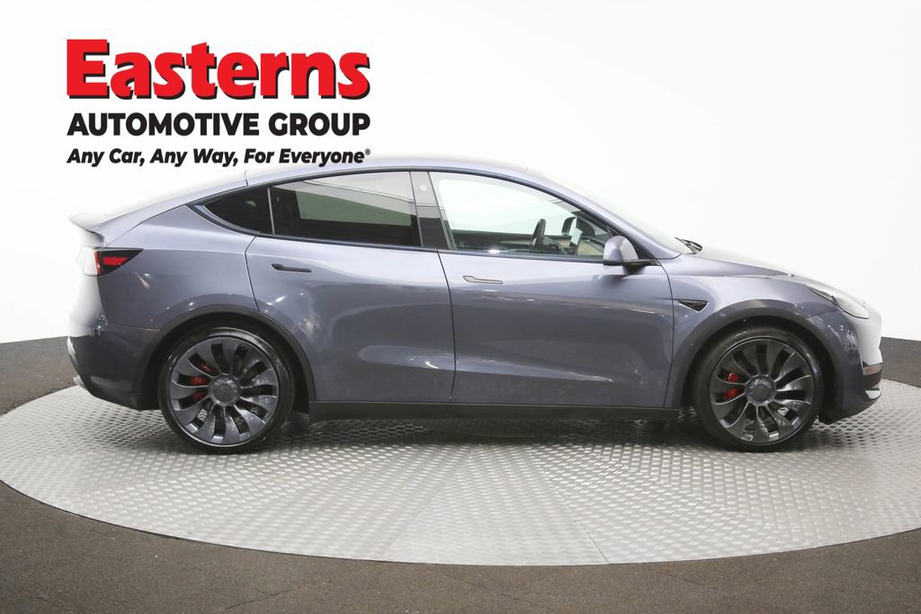 Used 2022 Tesla Model Y Performance image 4