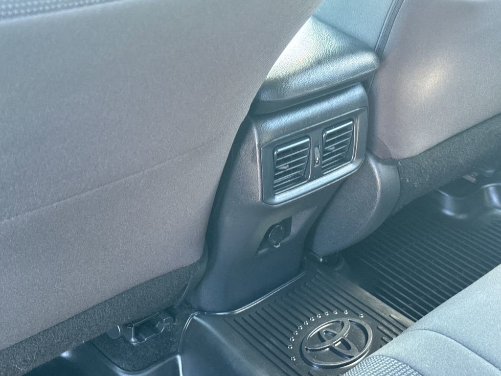 Used 2025 Toyota RAV4 LE AWD/4WD image 37