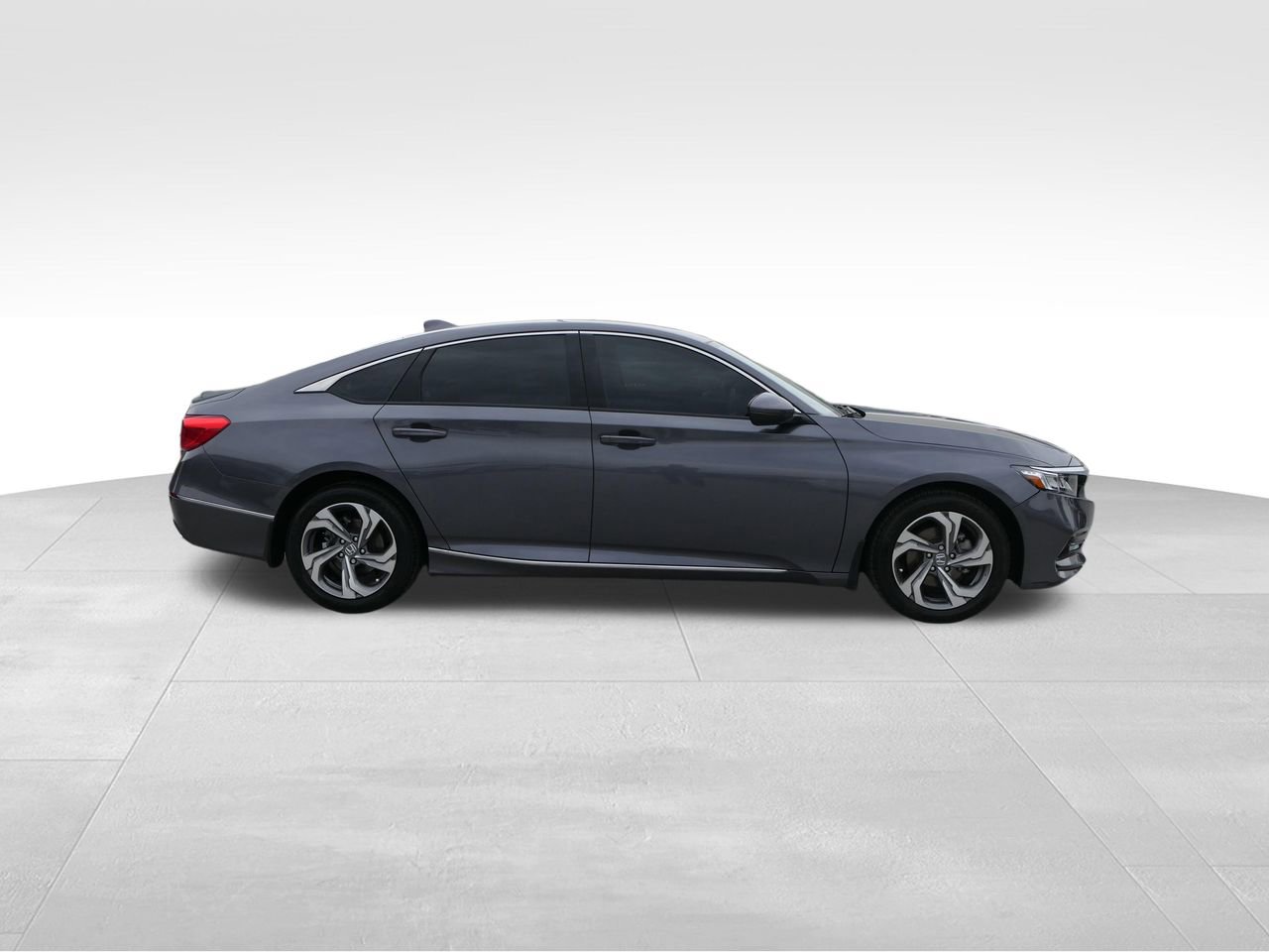 Used 2018 Honda Accord EX-L image 2