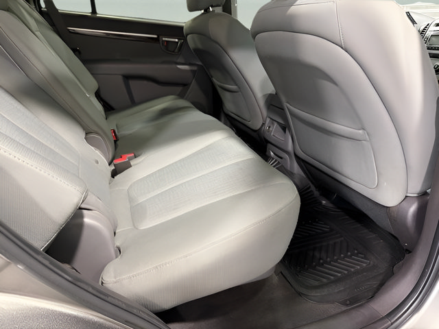 Used 2011 Hyundai Santa Fe GLS FWD image 30