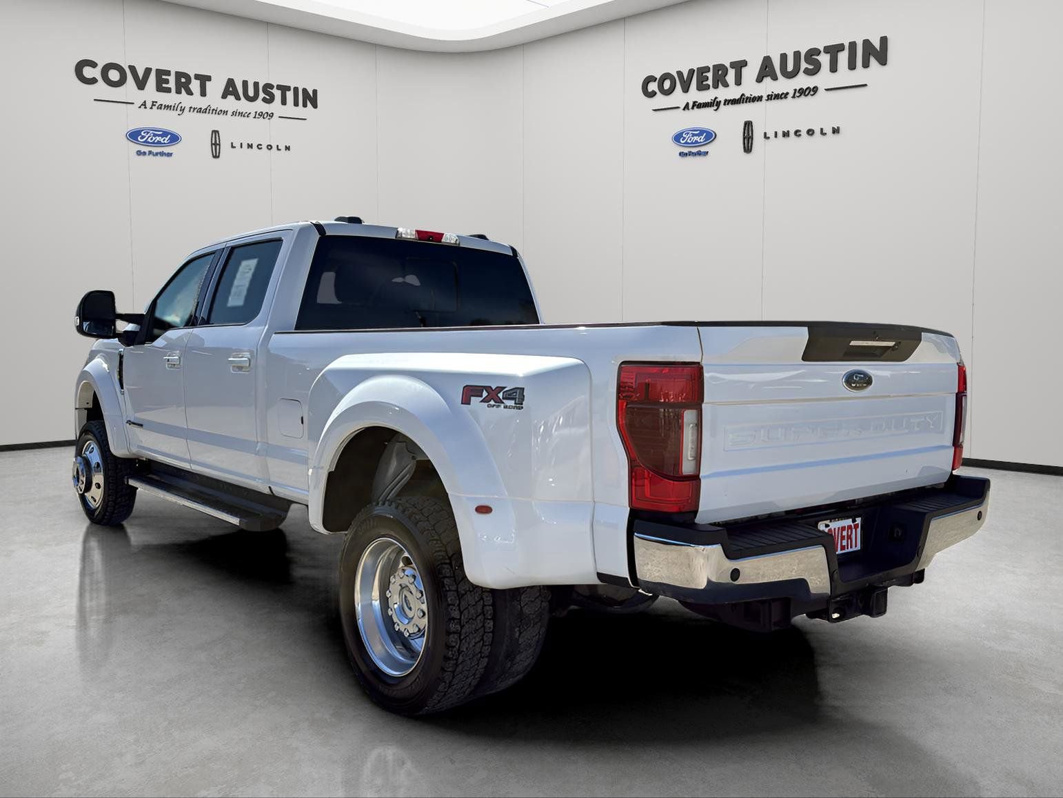 Used 2021 Ford F450 Lariat w/ Lariat Ultimate Package image 3