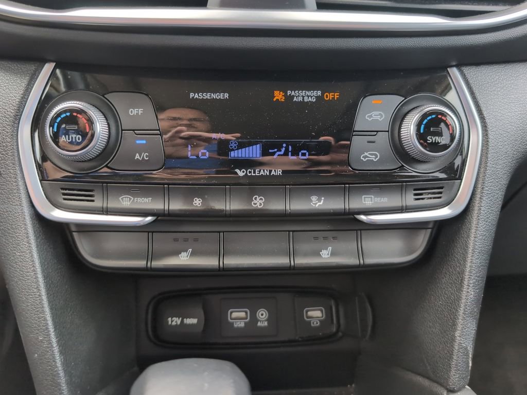 Used 2019 Hyundai Santa Fe Limited FWD image 12
