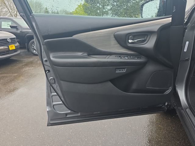Used 2016 Nissan Murano Platinum w/ Platinum Technology Package image 17