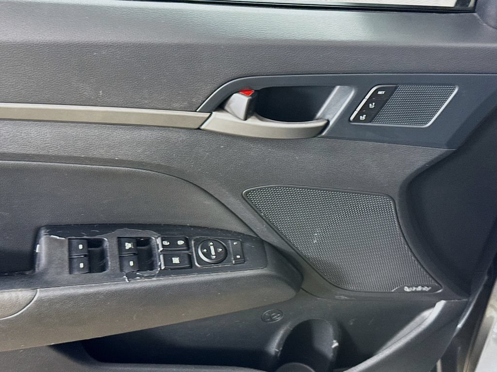 Used 2018 Hyundai Elantra Limited w/ Limited Ultimate Package 02 FWD image 19