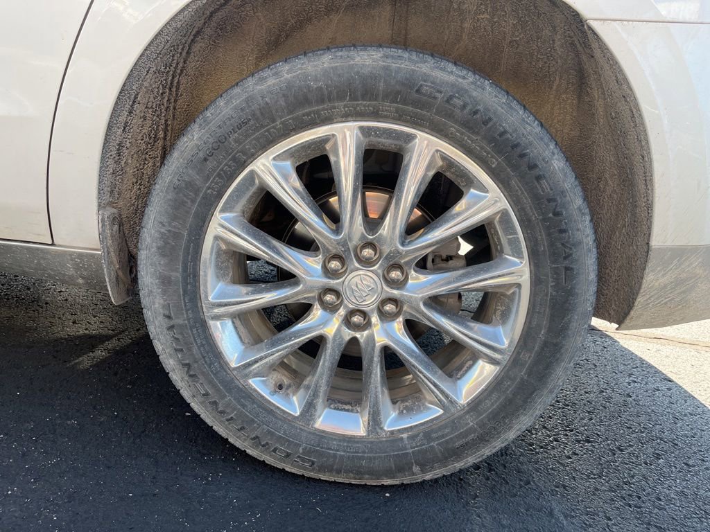 Used 2021 Buick Enclave Essence w/ Sound and Sites Package AWD/4WD image 10