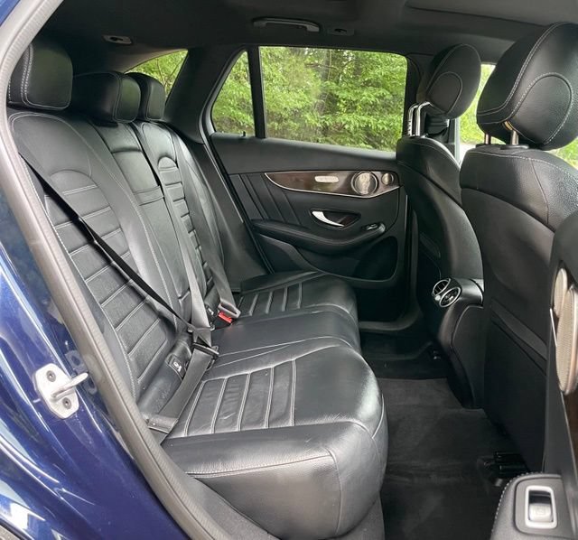 Used 2021 Mercedes-Benz GLC 300 4MATIC image 18