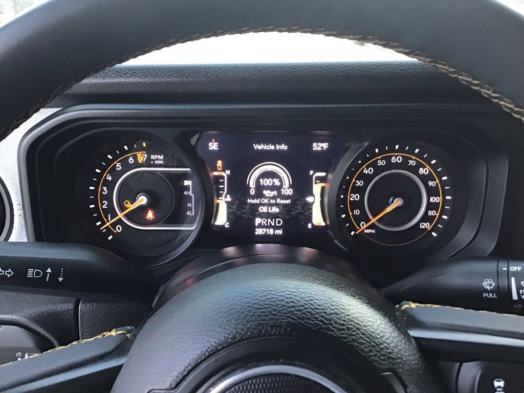 Used 2024 Jeep Gladiator Willys image 32