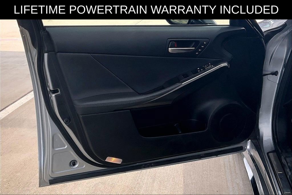 Used 2025 Lexus IS 500 RWD image 18