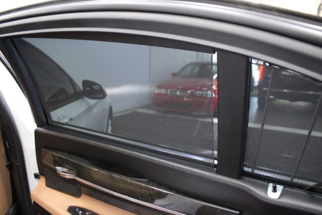 Used 2015 BMW 750Li xDrive AWD/4WD image 31