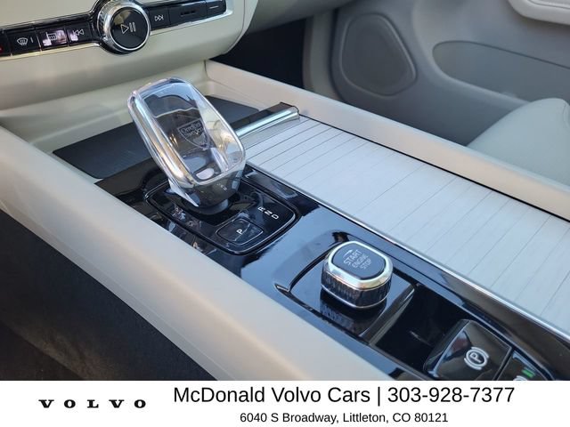 New 2026 Volvo XC60 B5 Ultra w/ Protection Package Premier AWD/4WD image 24