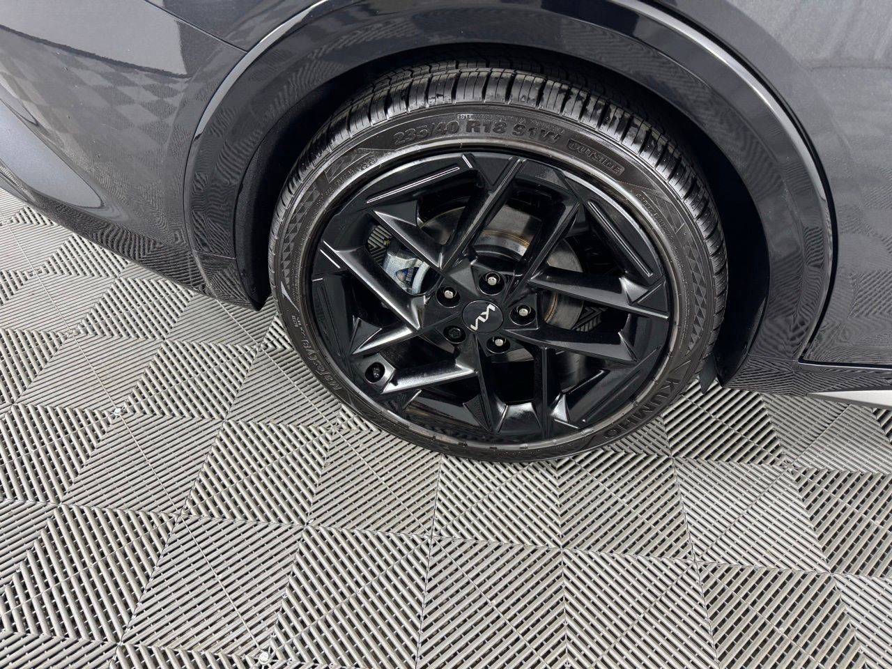 Used 2025 Kia K4 GT-Line Turbo image 38