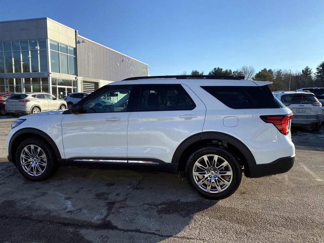 Used 2025 Ford Explorer Active w/ Active Comfort Package image 9