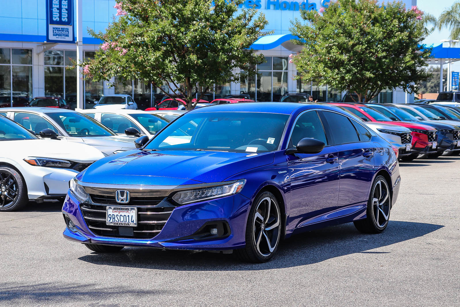 Used 2022 Honda Accord Sport image 3