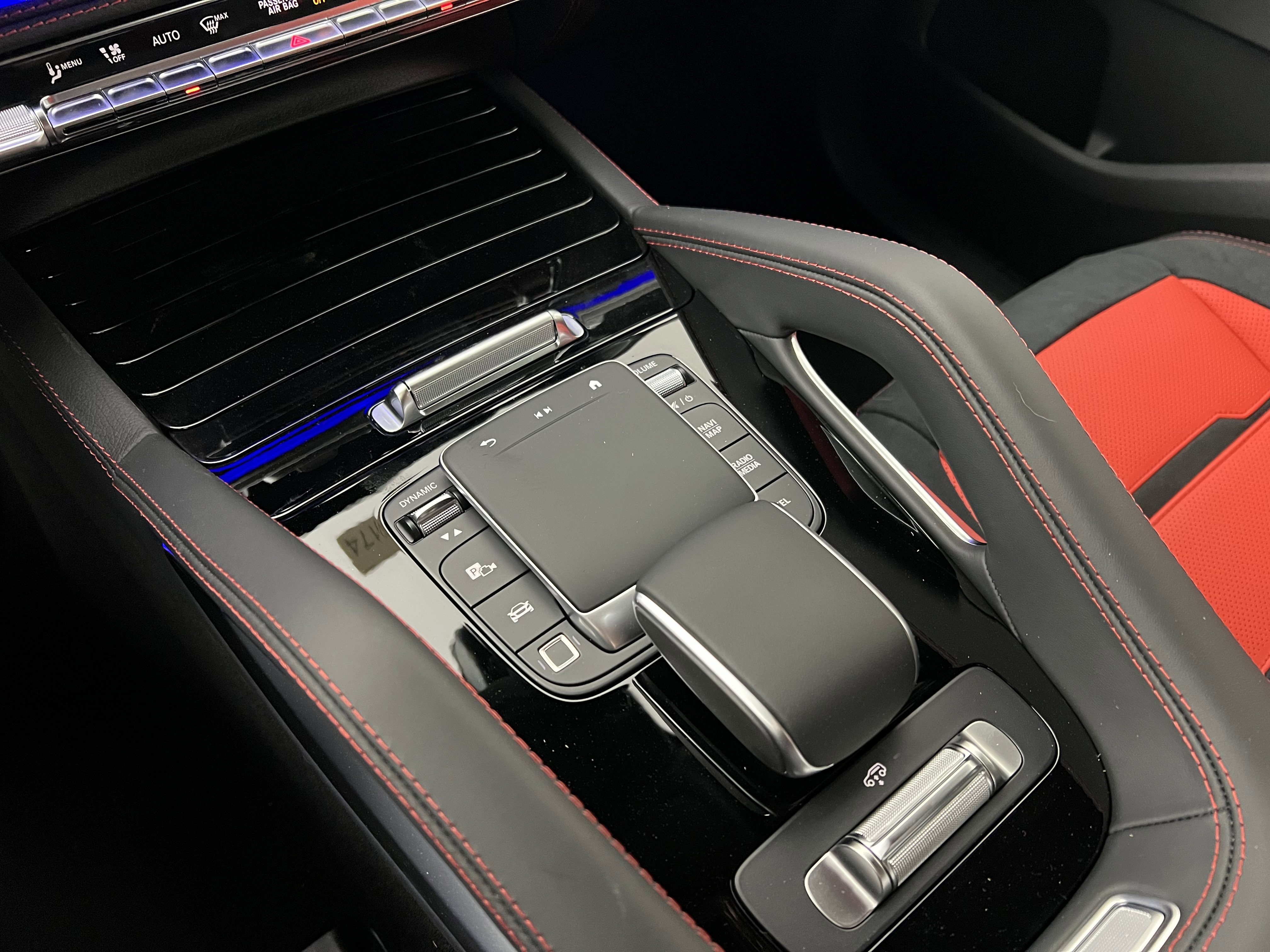 New 2025 Mercedes-Benz GLE 53 AMG 4MATIC image 33