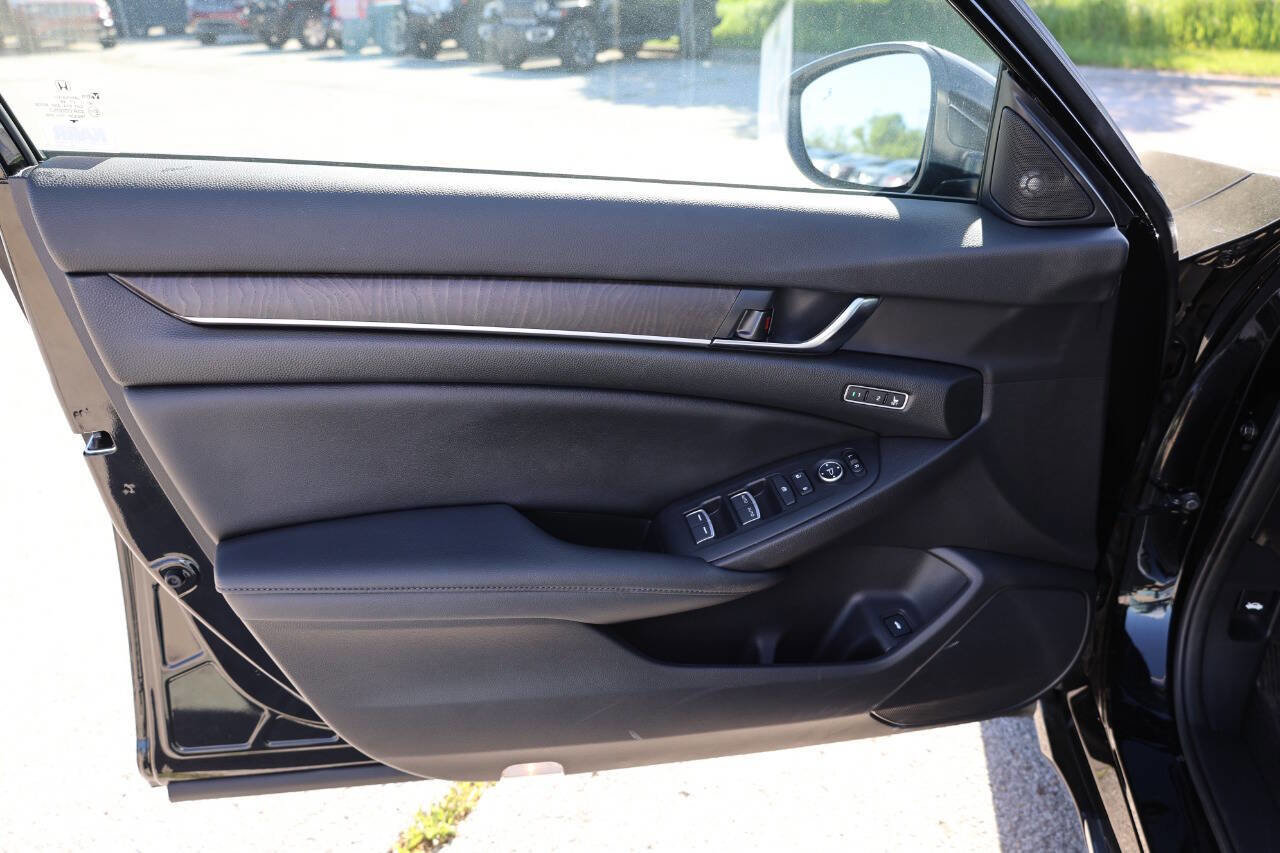 Used 2021 Honda Accord EX-L image 12