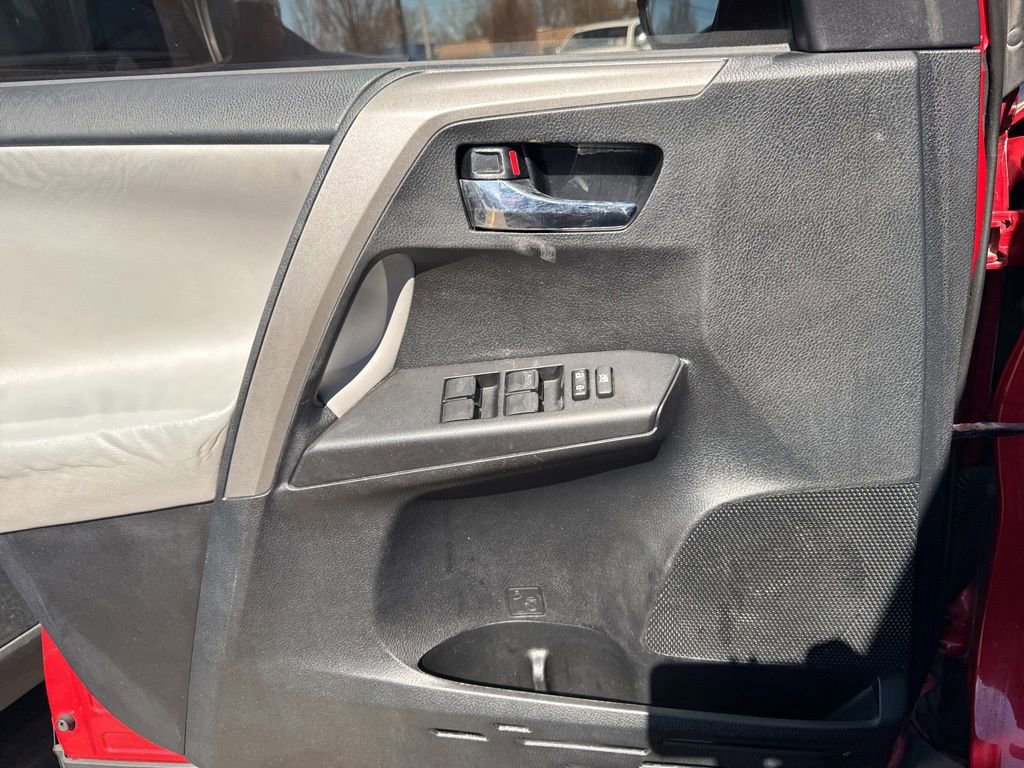 Used 2017 Toyota RAV4 XLE w/ Plus Extra Value Package image 9