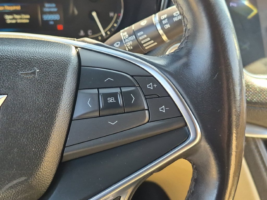 Used 2018 Cadillac XT5 Luxury w/ Driver Awareness Package FWD image 34