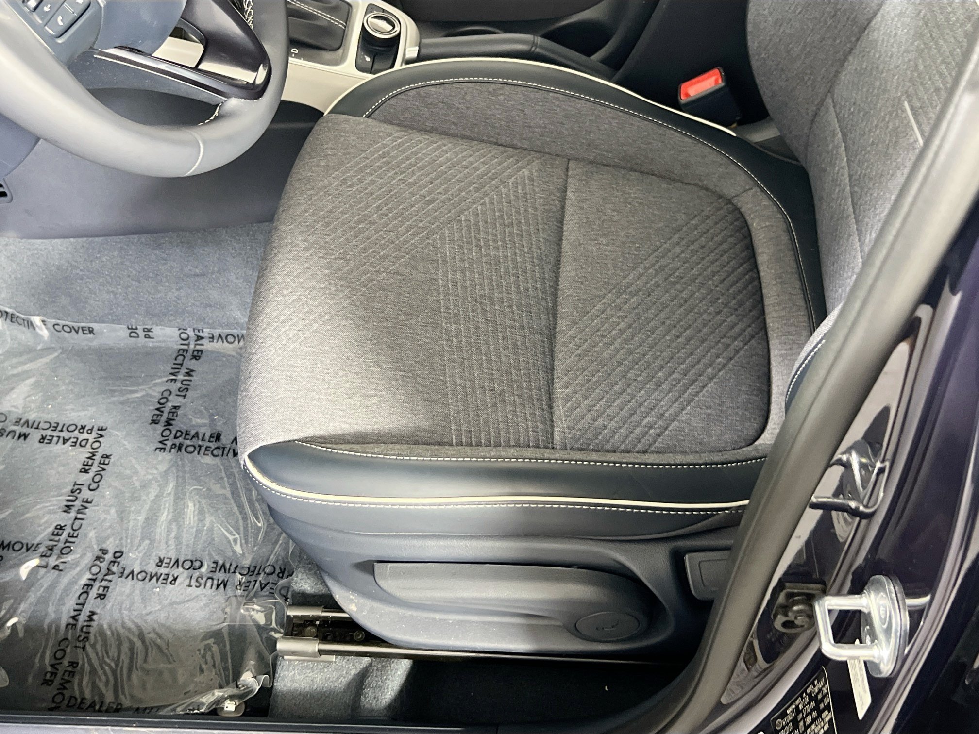 Used 2023 Hyundai Venue Limited FWD image 19