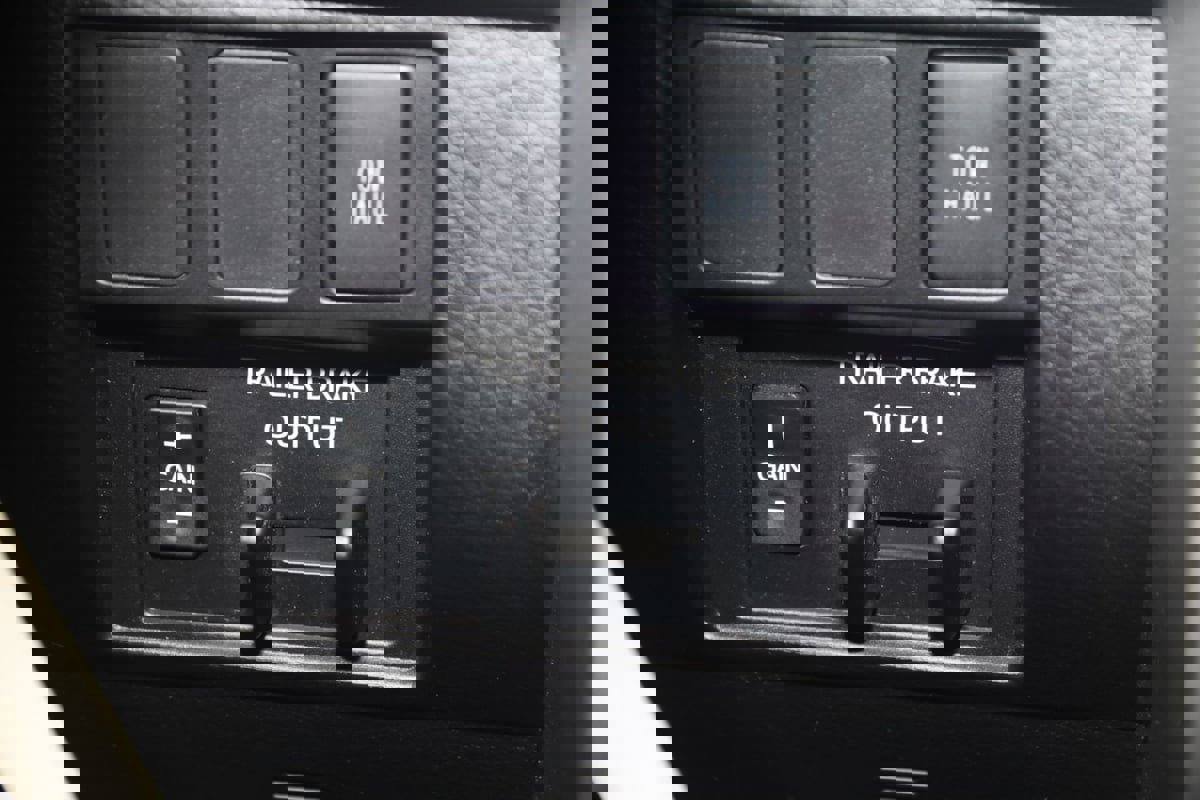 Used 2021 Toyota Tundra SR5 w/ Trail Edition image 30