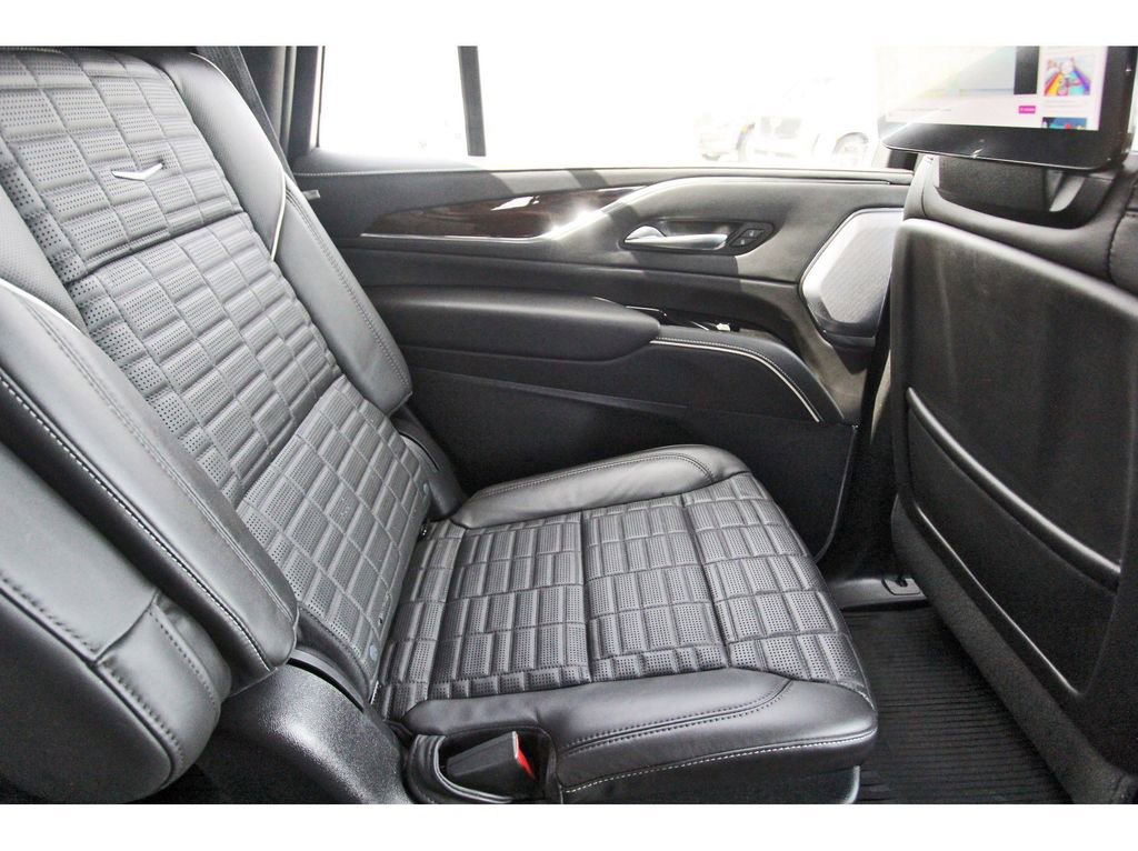 Certified 2024 Cadillac Escalade Sport Platinum w/ LPO, ONYX Package image 11