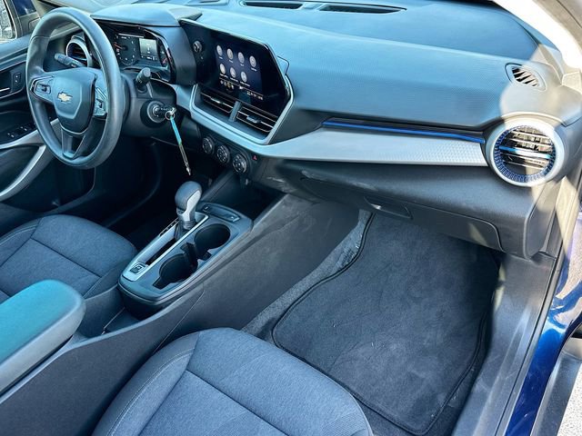 Used 2024 Chevrolet Trax LS w/ LS Convenience Package FWD image 27