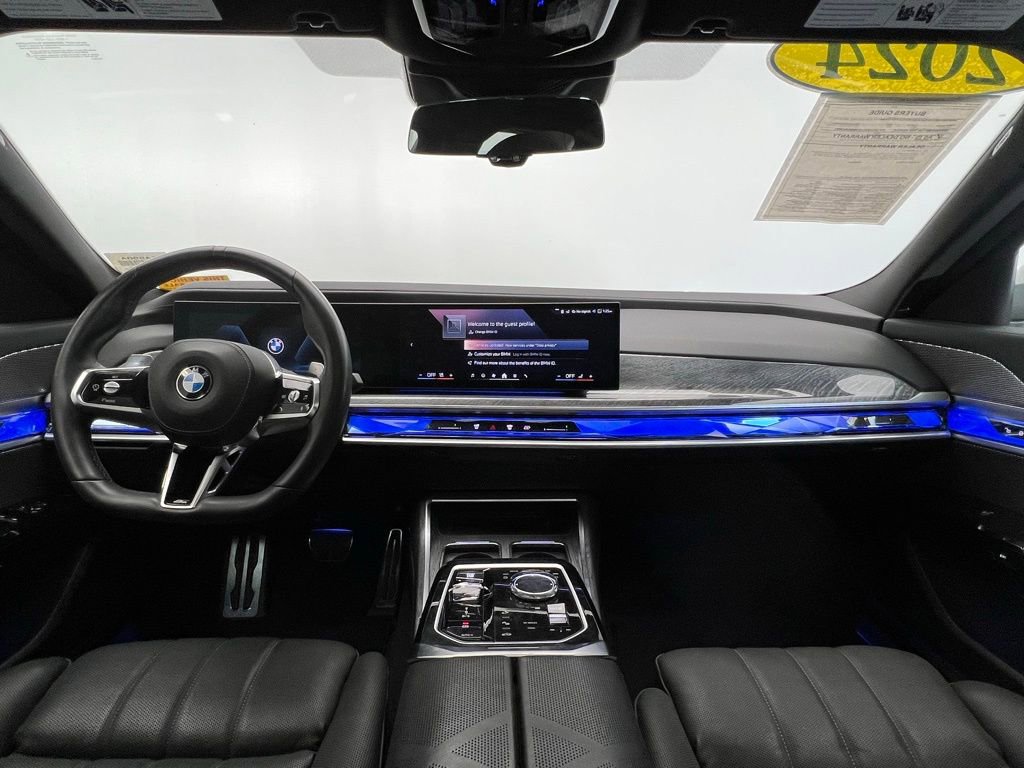 Certified 2024 BMW 760i xDrive w/ Premium Package 2 AWD/4WD image 11