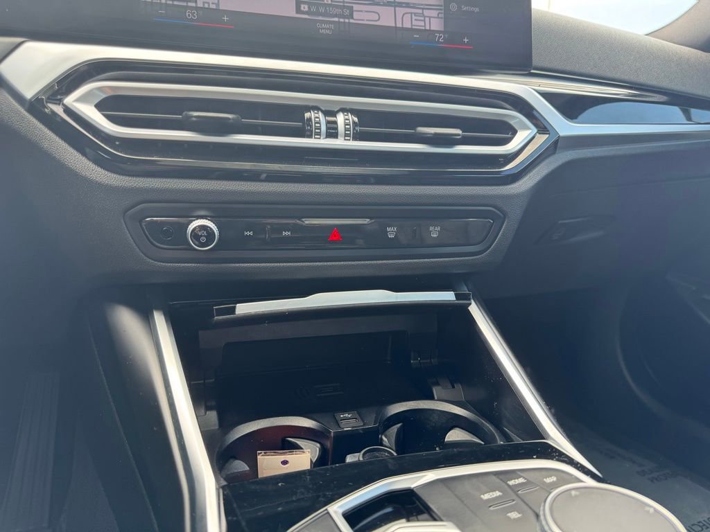 Used 2023 BMW 330i Sedan w/ Driving Assistance Package image 9