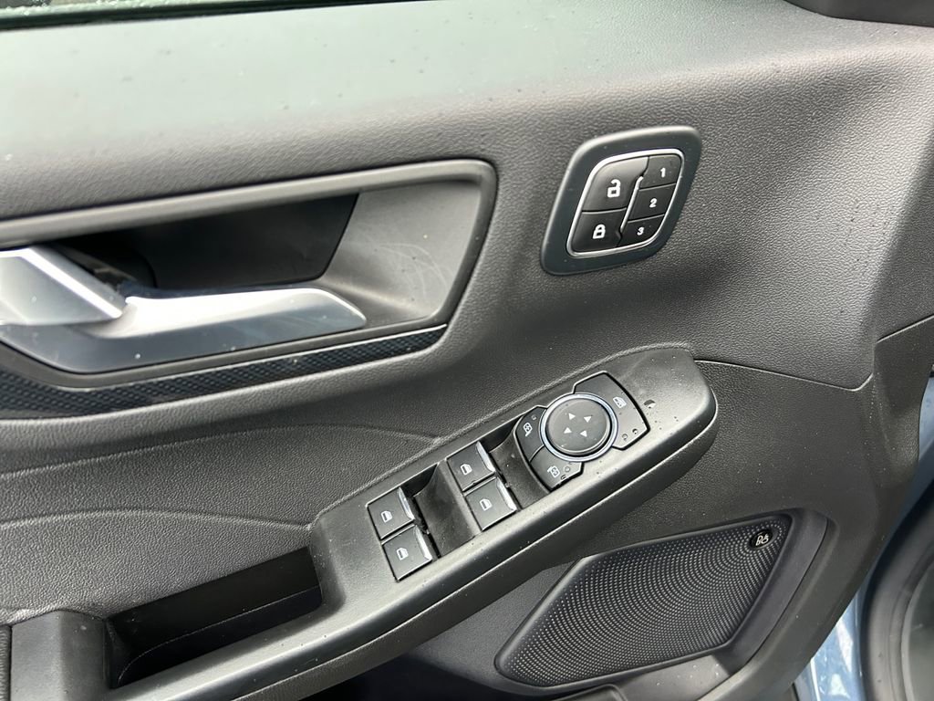 Used 2024 Ford Escape ST-Line Elite w/ Premium Technology Package image 24