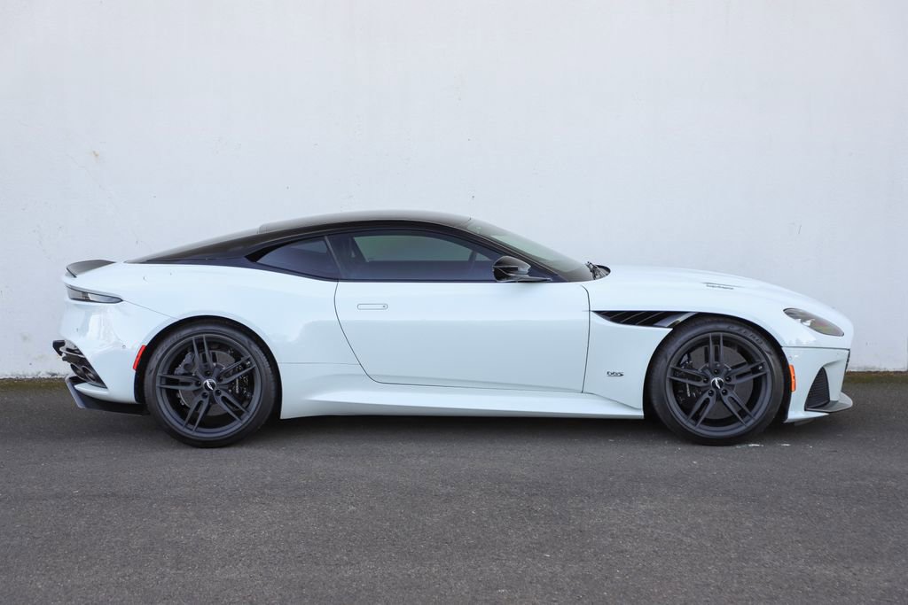 Used 2019 Aston Martin DBS Superleggera RWD image 3