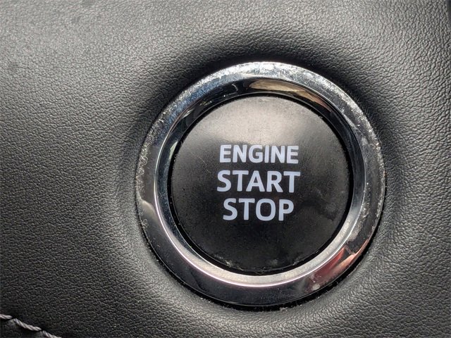 Used 2023 Toyota Highlander L image 33