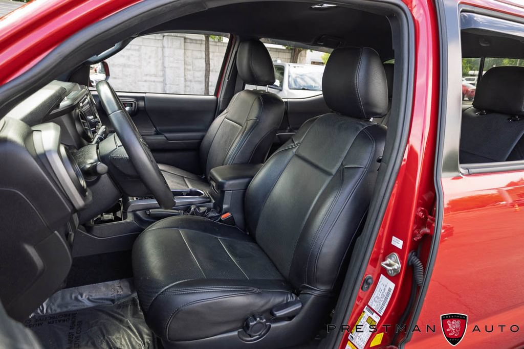 Used 2019 Toyota Tacoma TRD Off-Road AWD/4WD image 22