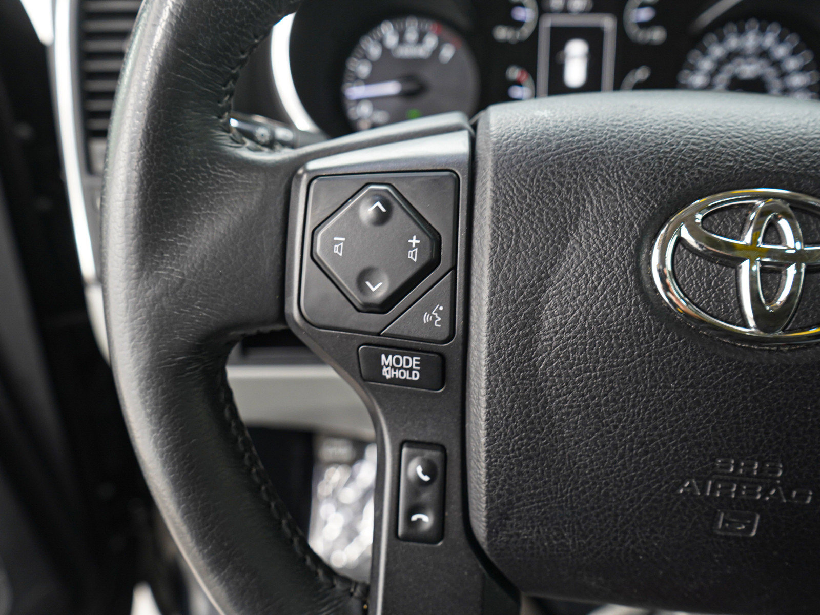 Used 2021 Toyota Sequoia Platinum image 29