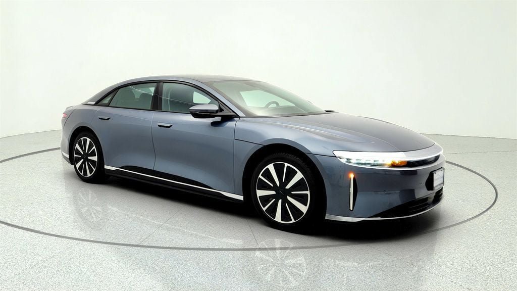Used 2025 Lucid Air Touring AWD/4WD image 3