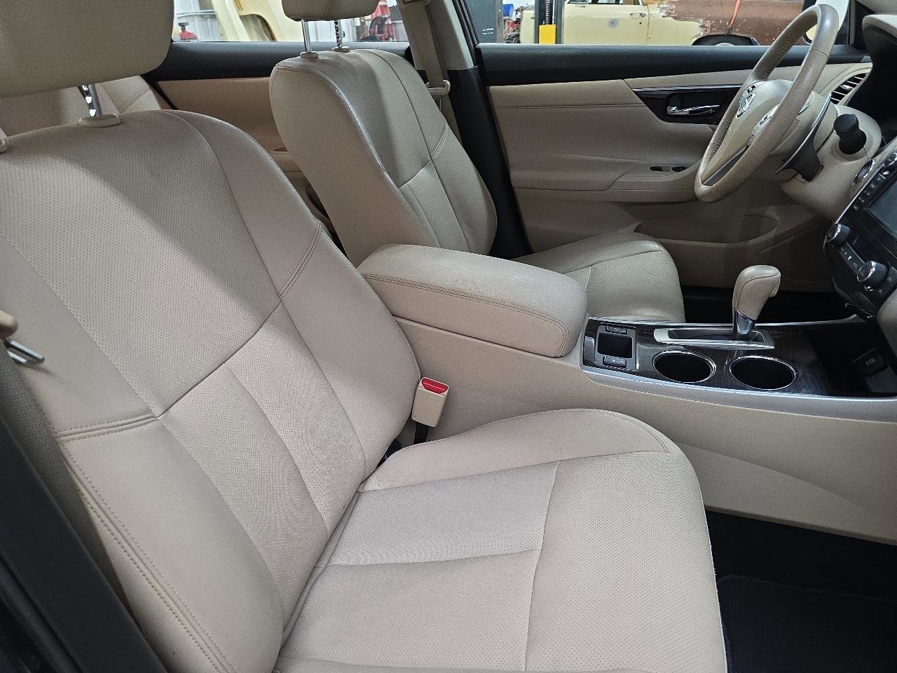 Used 2015 Nissan Altima 3.5 SL image 41