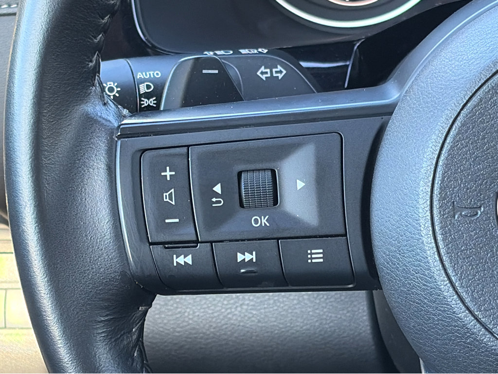 Certified 2024 Nissan Pathfinder SV image 13