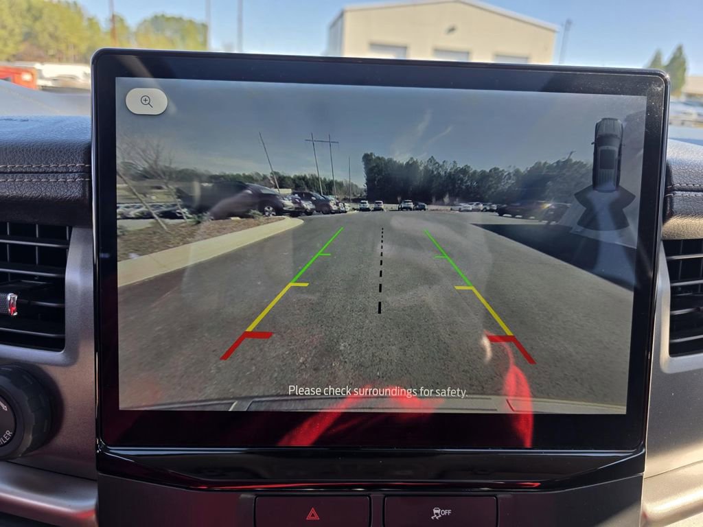 Used 2022 Ford Expedition XLT image 19