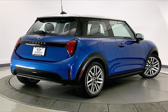 Certified 2025 MINI Cooper 2-Door Hardtop image 12