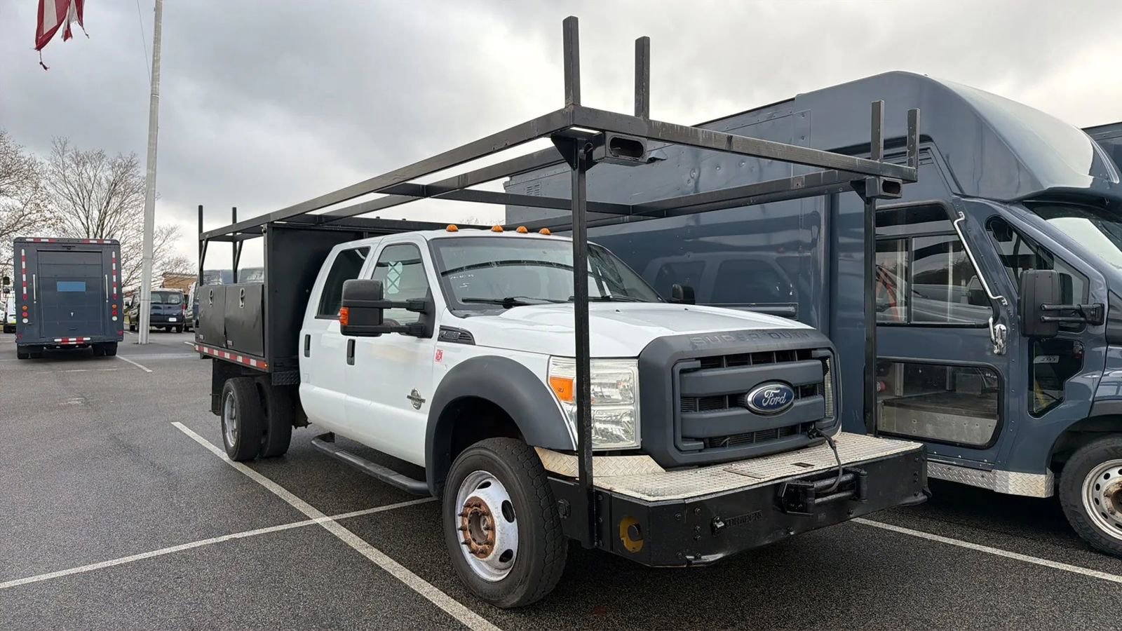 Used 2016 Ford F450 XL w/ Power Equipment Group AWD/4WD image 2
