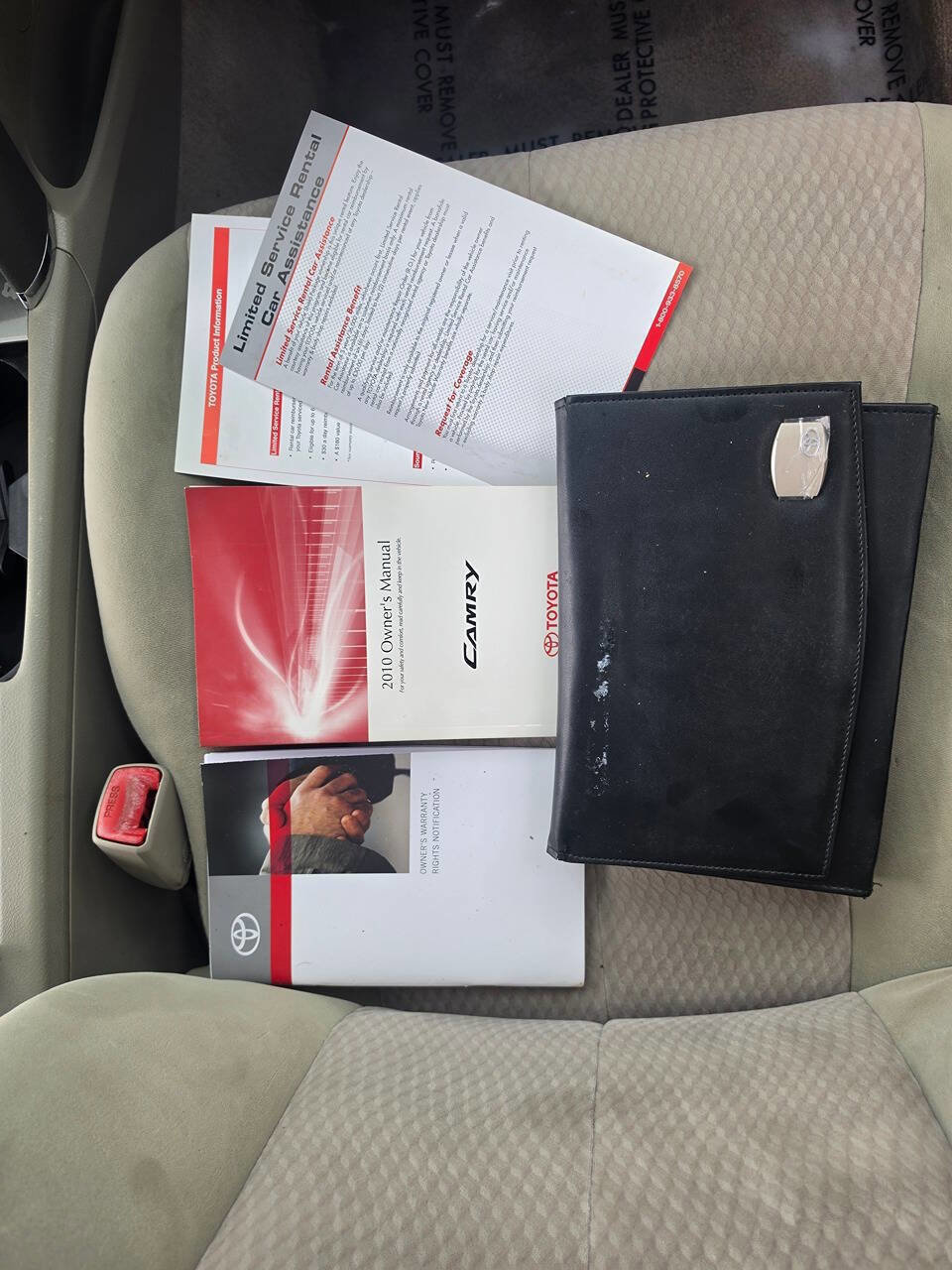 Used 2010 Toyota Camry LE image 43