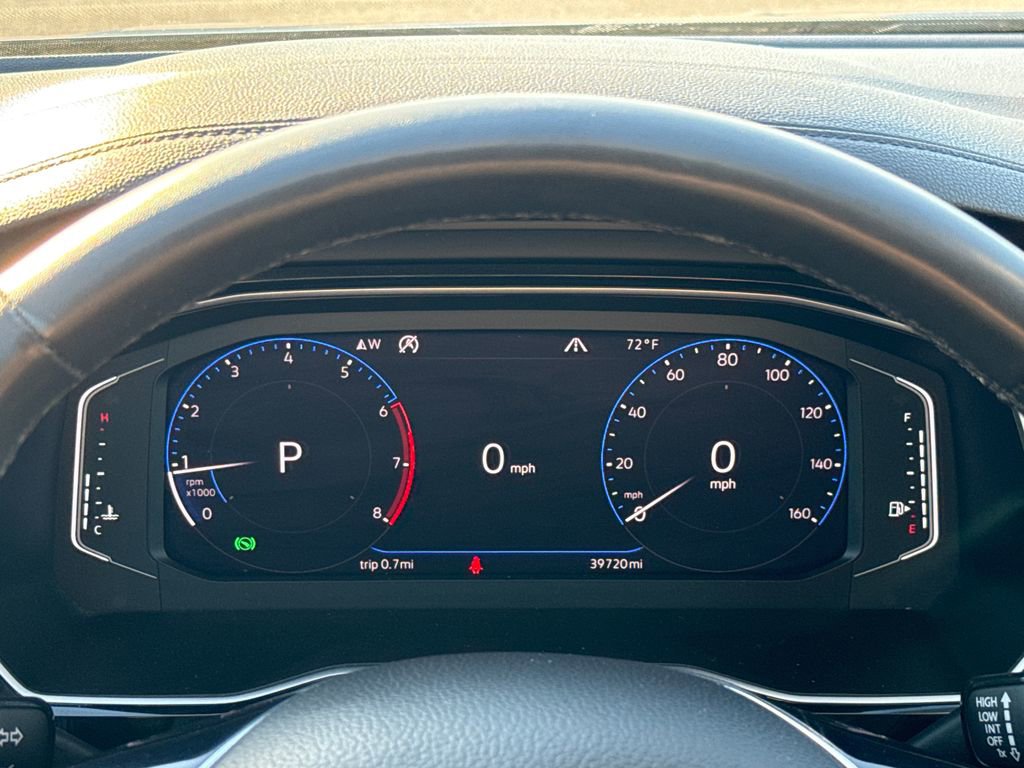 Used 2020 Volkswagen Jetta SEL Premium image 17