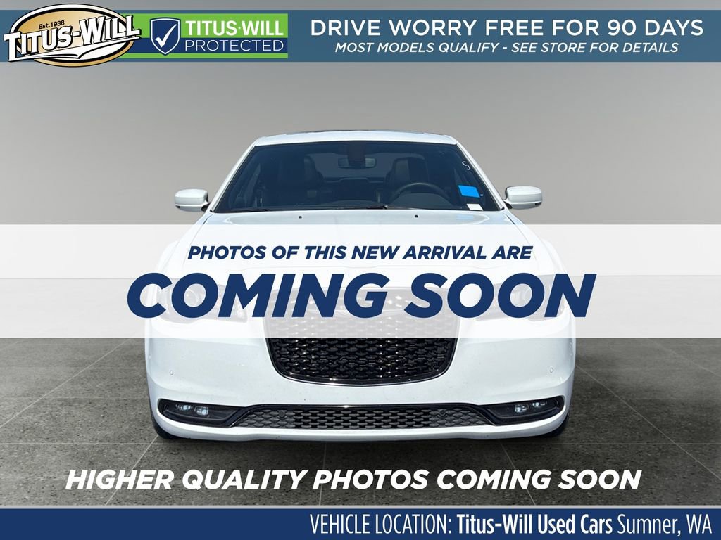 Used 2023 Chrysler 300 S image 2