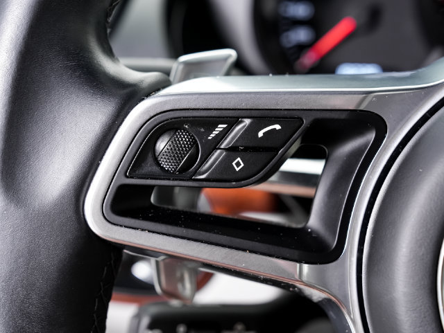 Certified 2025 Porsche 718 Cayman RWD image 13
