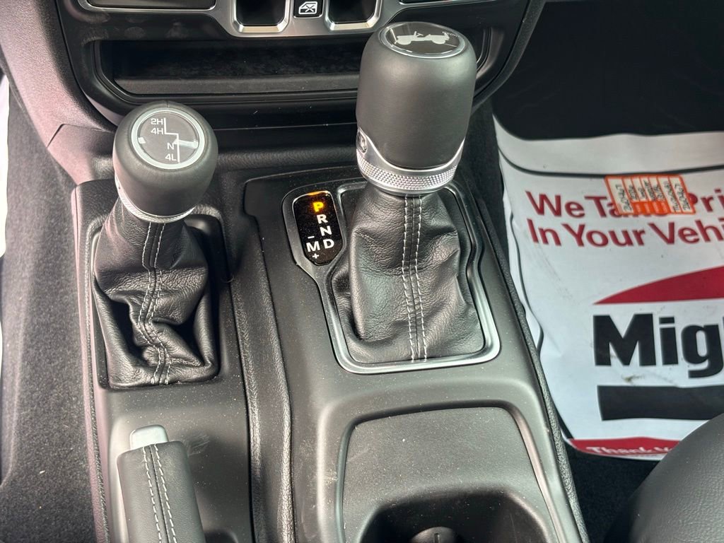 New 2026 Jeep Wrangler Unlimited Sahara AWD/4WD image 19
