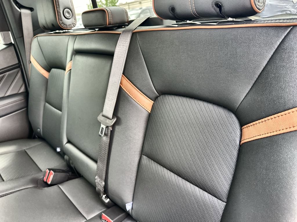 New 2026 GMC Canyon AT4 w/ AT4 Premium Package AWD/4WD image 18