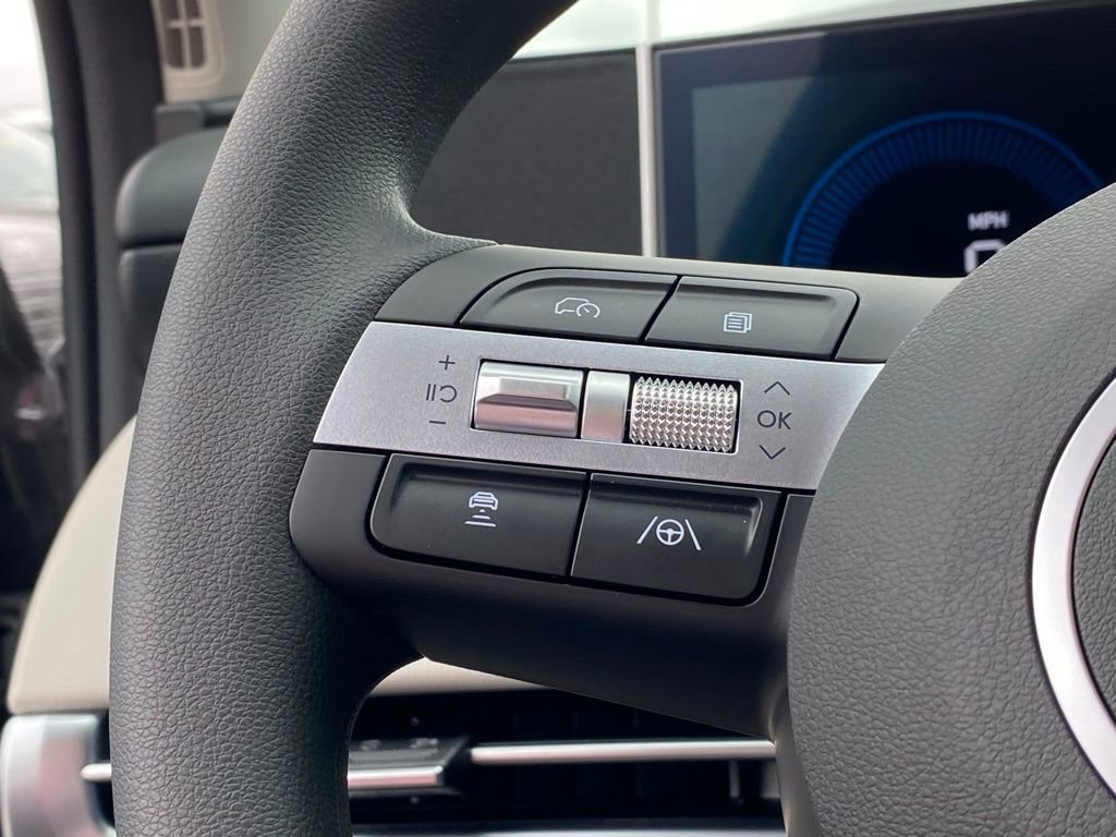 New 2026 Hyundai Tucson SEL image 17